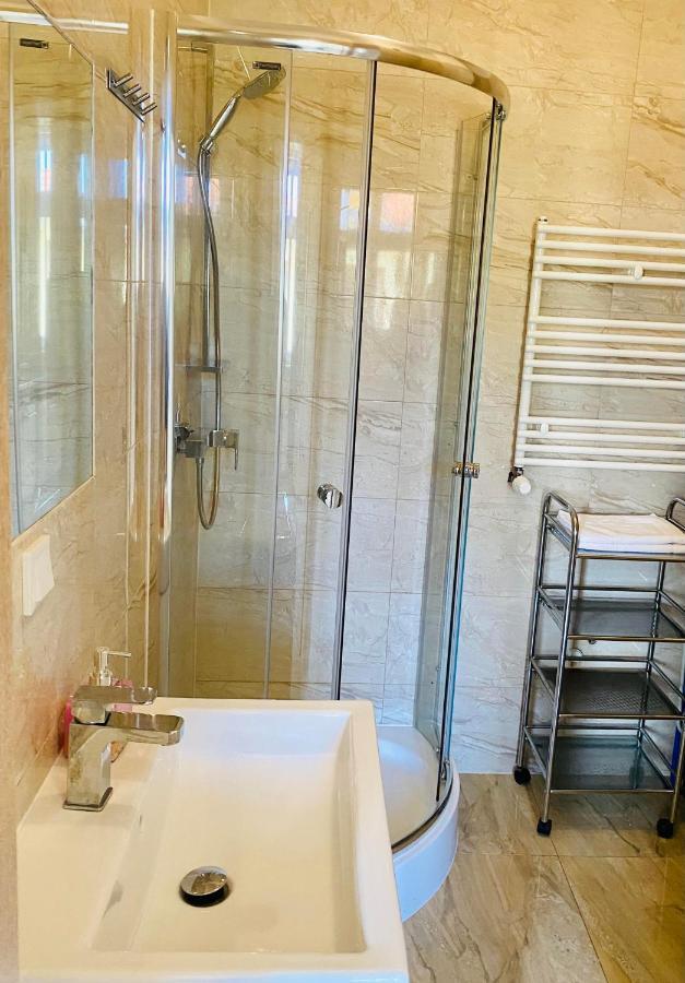 Sara Apartament *